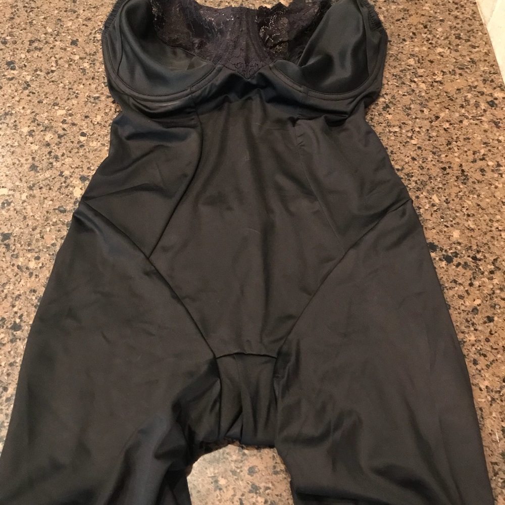 Maidenform Shaper